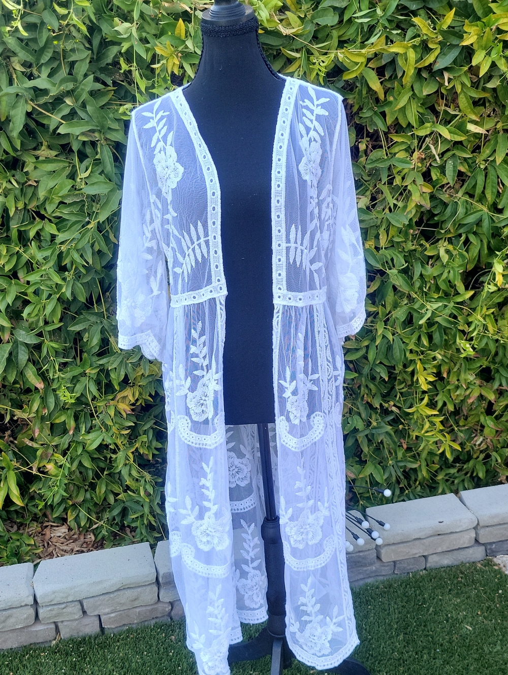 White Sheer Boho Floral And Leaf Embroidered Long Kimono Duster